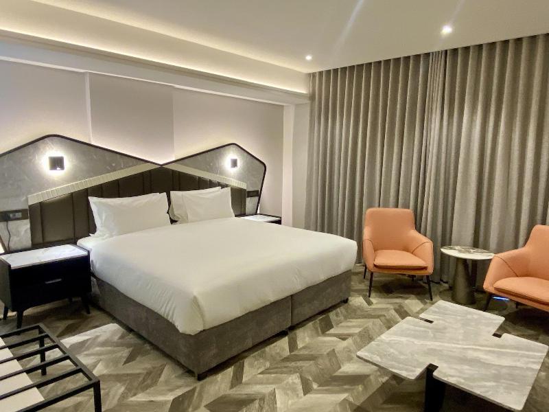 Coastlands Skye Hotel image