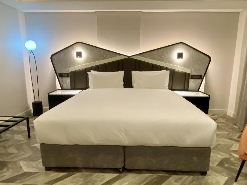 Coastlands Skye Hotel image