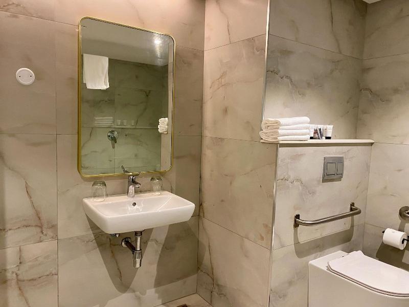Coastlands Skye Hotel image