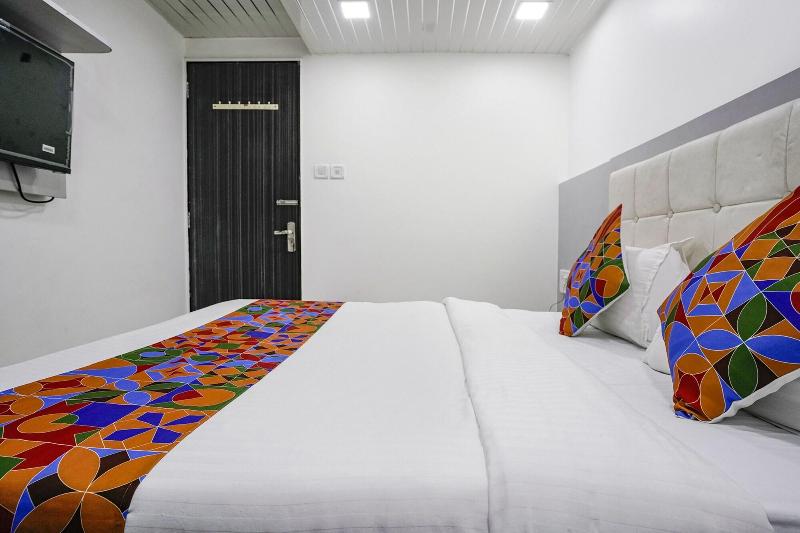 Fabexpress Park Residency image