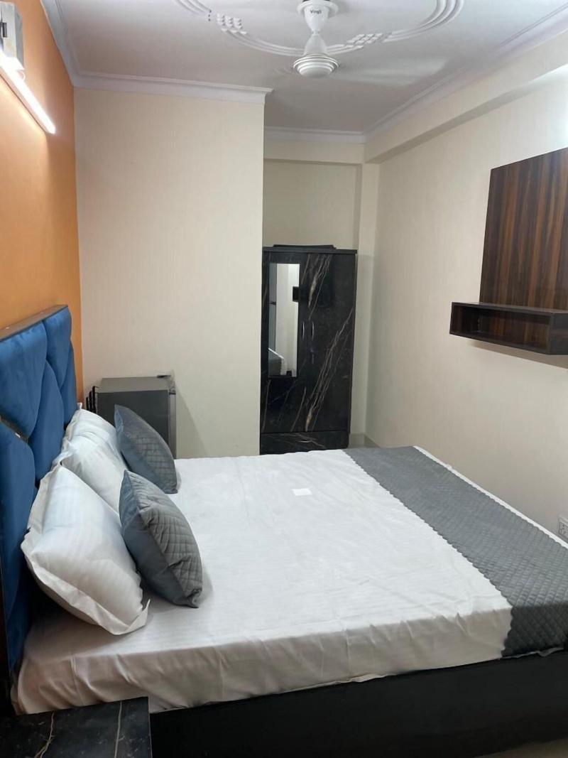 Roomshala 123 Happy Homes Saket image