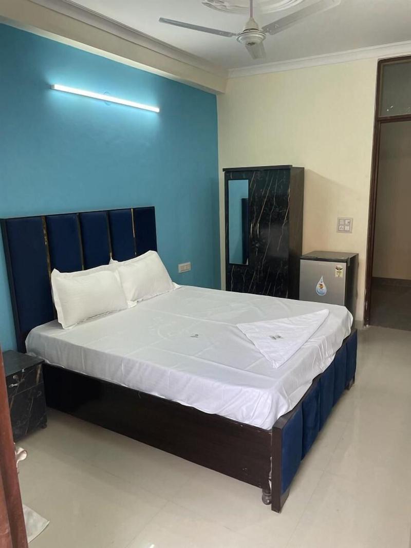 Roomshala 123 Happy Homes Saket image