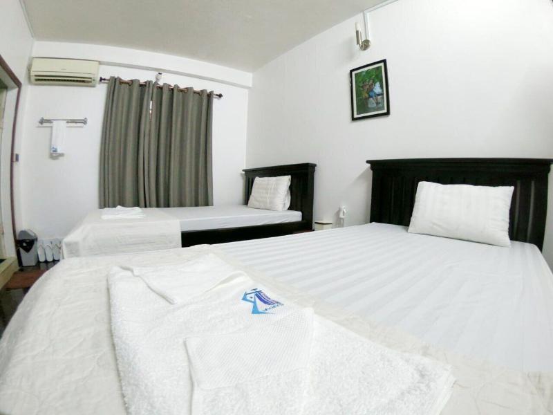 Sarah Guest House image