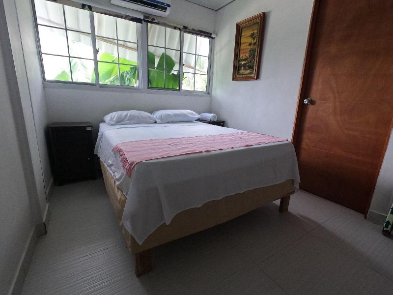 Ayenda Posada Shang Giovys Rincon image
