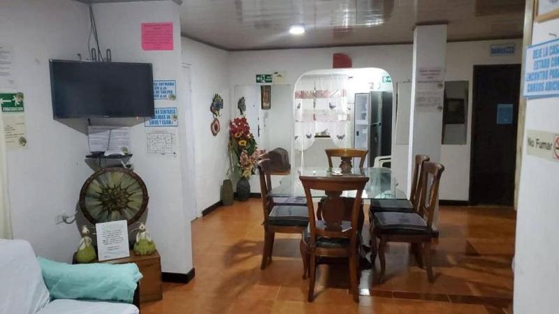 Ayenda Posada Shang Giovys Rincon image