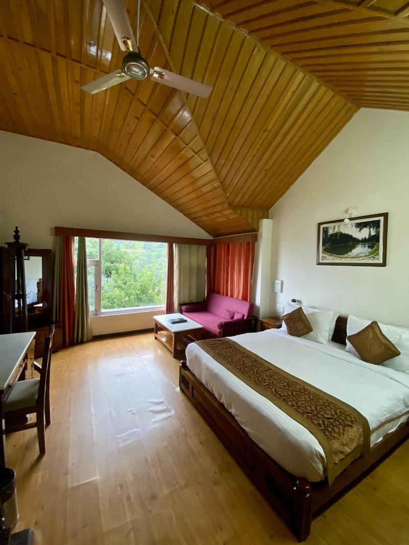 Oakwood Hamlet Resort Shoghi Shimla image