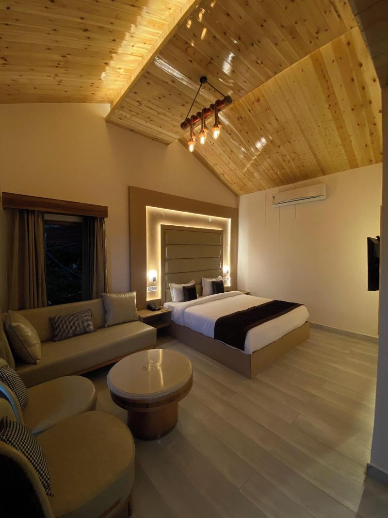 Oakwood Hamlet Resort Shoghi Shimla image