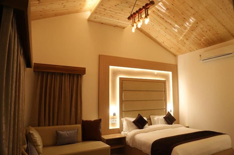 Oakwood Hamlet Resort Shoghi Shimla image