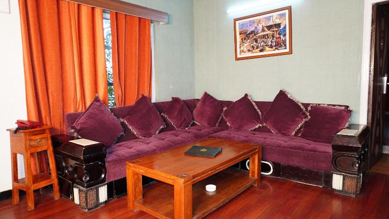 Oakwood Hamlet Resort Shoghi Shimla image
