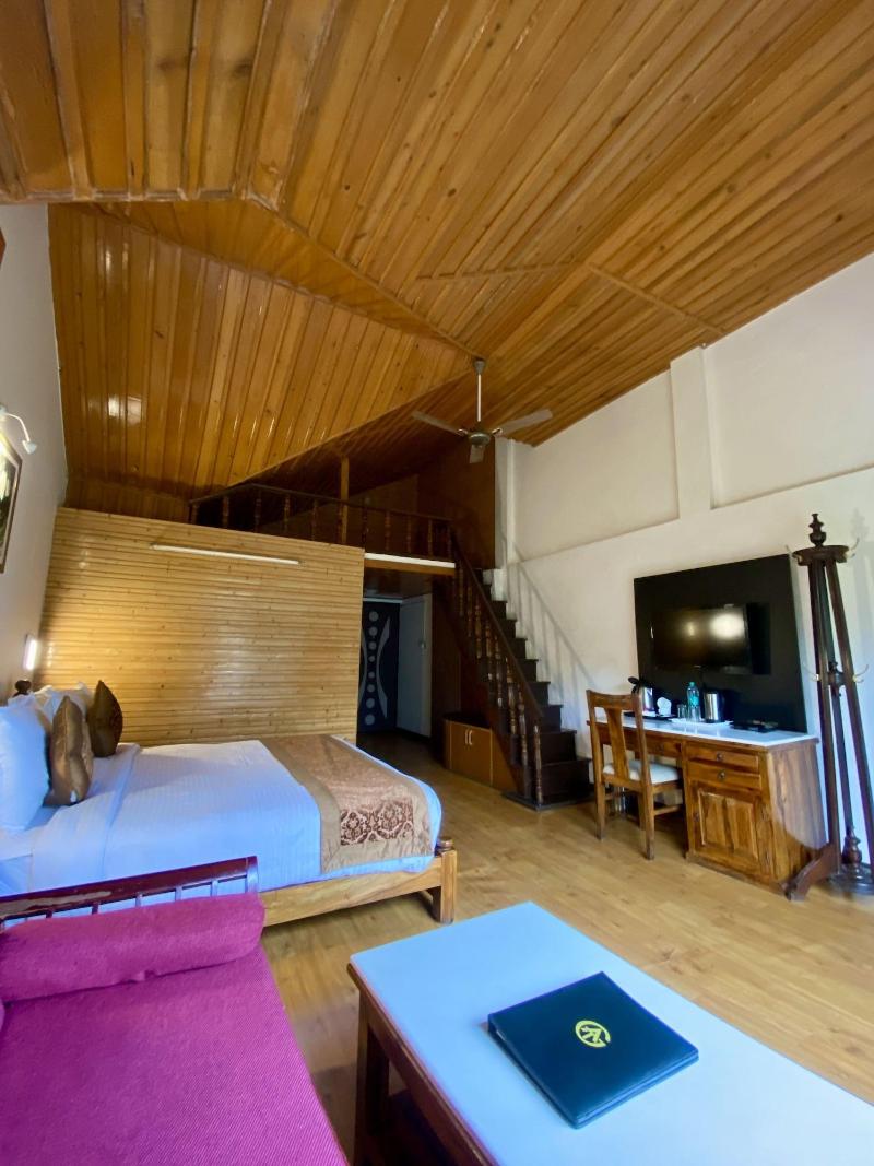 Oakwood Hamlet Resort Shoghi Shimla image