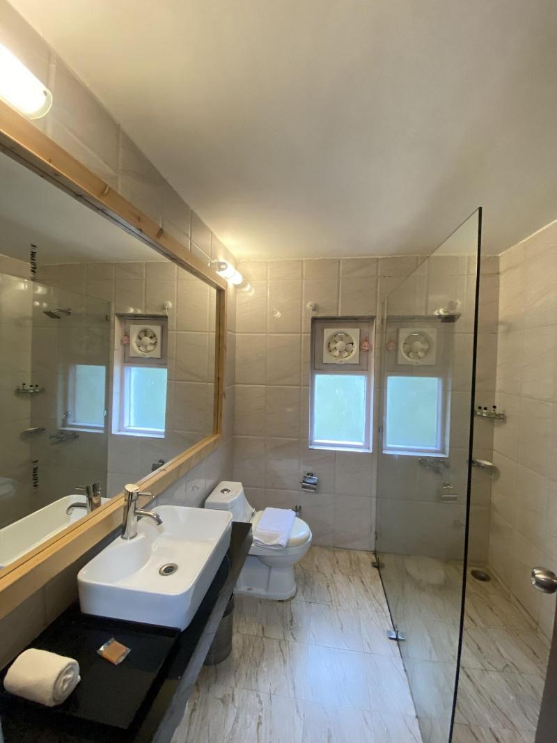 Oakwood Hamlet Resort Shoghi Shimla image