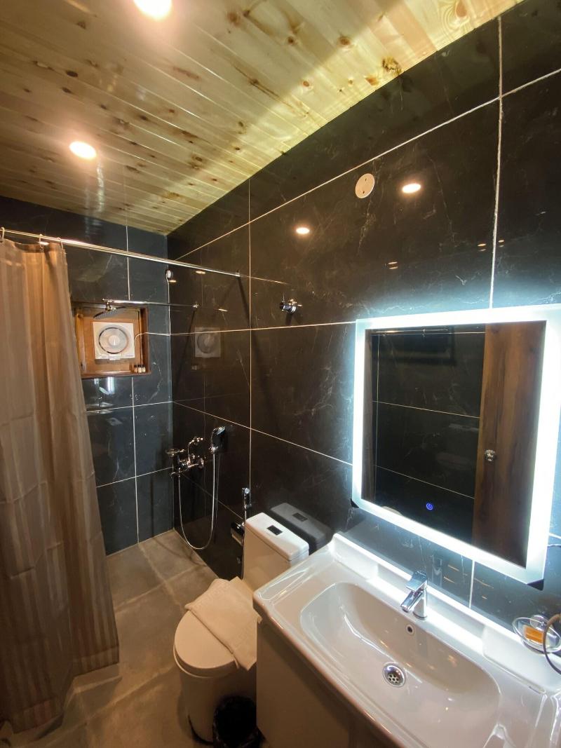 Oakwood Hamlet Resort Shoghi Shimla image