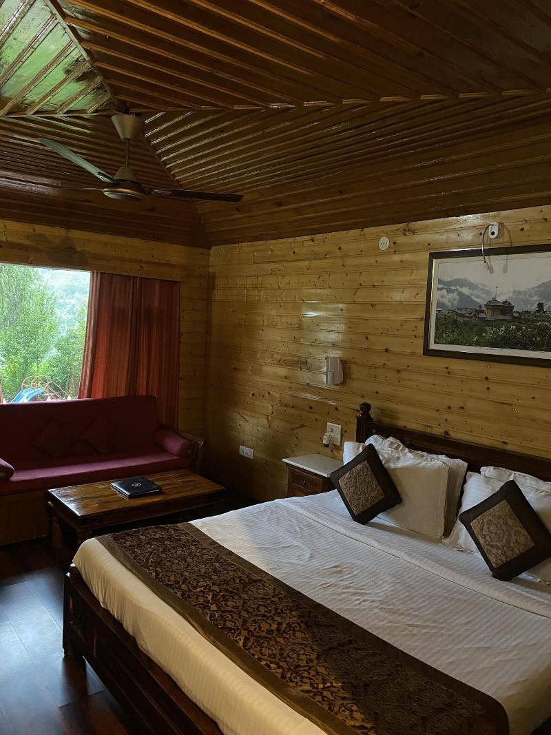 Oakwood Hamlet Resort Shoghi Shimla image