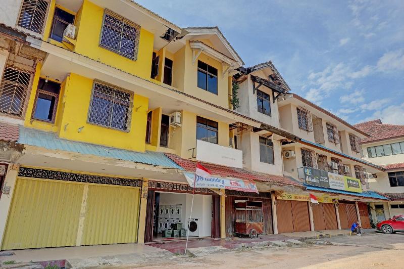 Spot On 92923 T Homestay Syariah image
