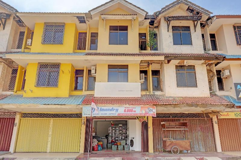 Spot On 92923 T Homestay Syariah image