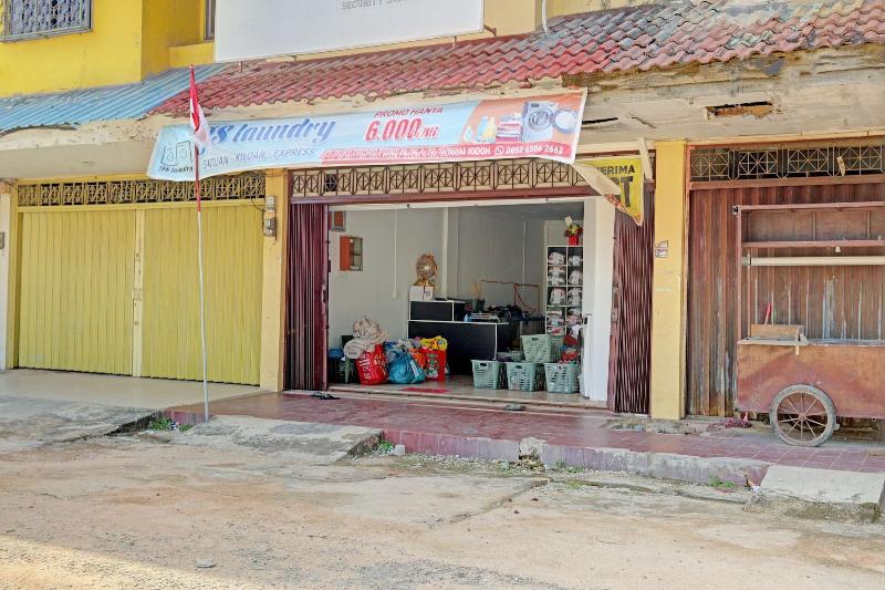 Spot On 92923 T Homestay Syariah image