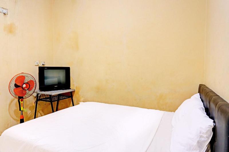 Spot On 92923 T Homestay Syariah image