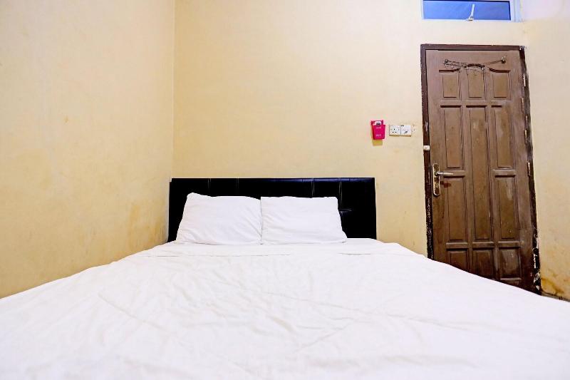 Spot On 92923 T Homestay Syariah image