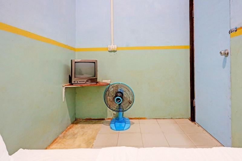 Spot On 92923 T Homestay Syariah image