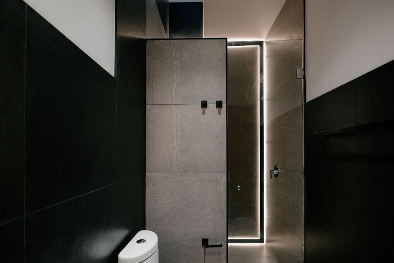 Spira Hotel image