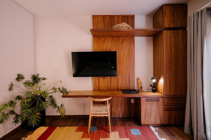 Spira Hotel image