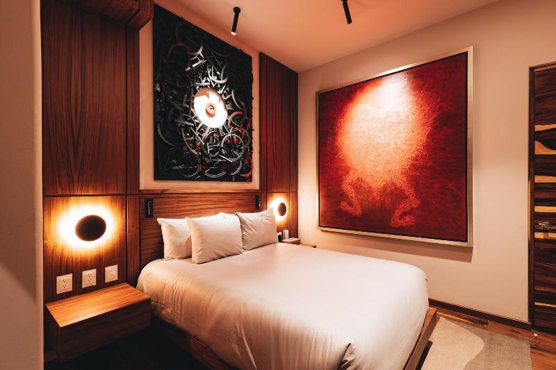 Spira Hotel image