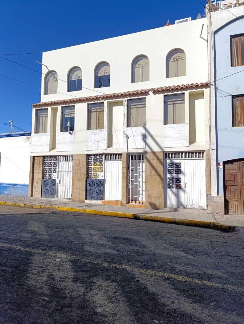 El Monarca Aqp image