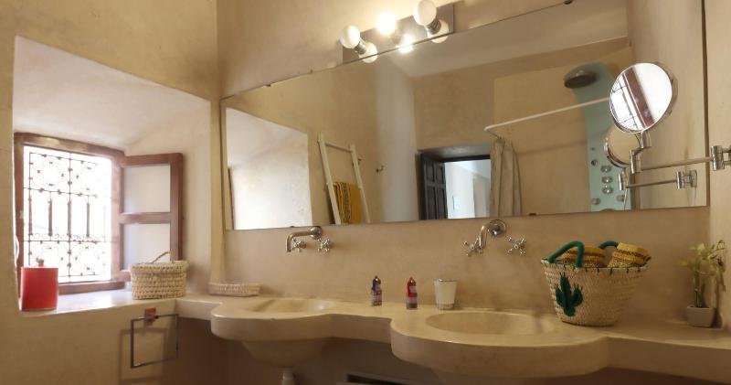 Riad Modern Bed Breakfast image