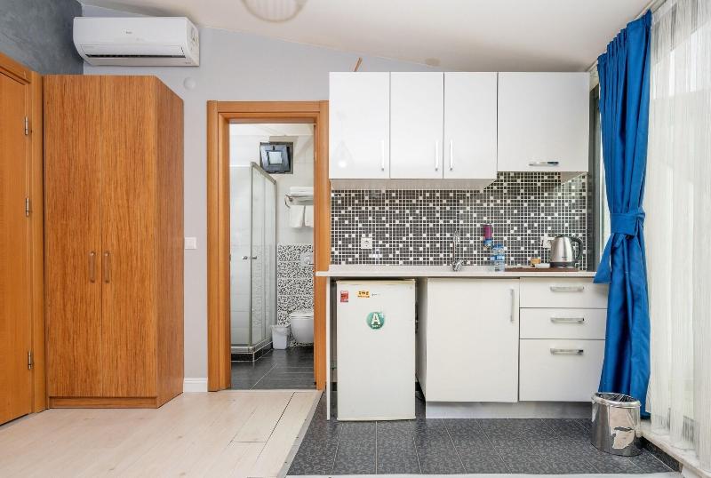 Comfort Inn Suite image