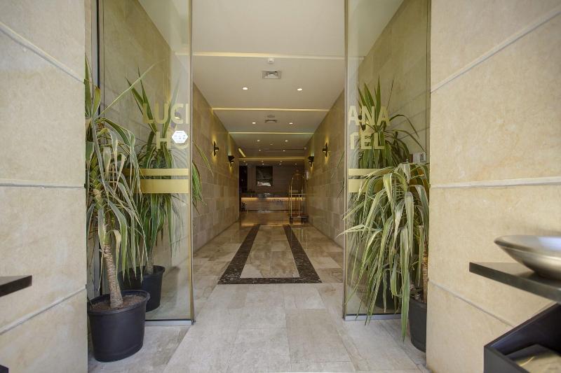 Luciana Hotel By Bratus image