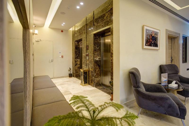 Luciana Hotel By Bratus image