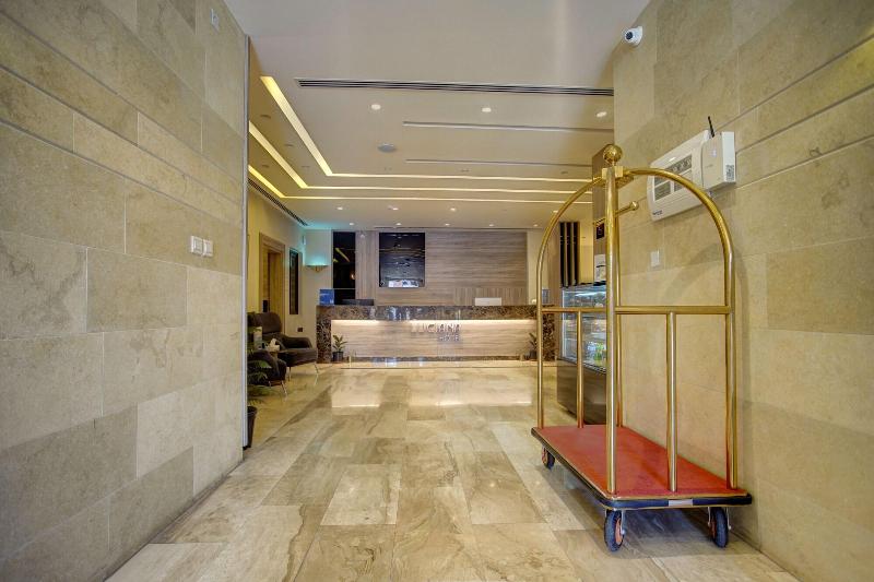 Luciana Hotel By Bratus image