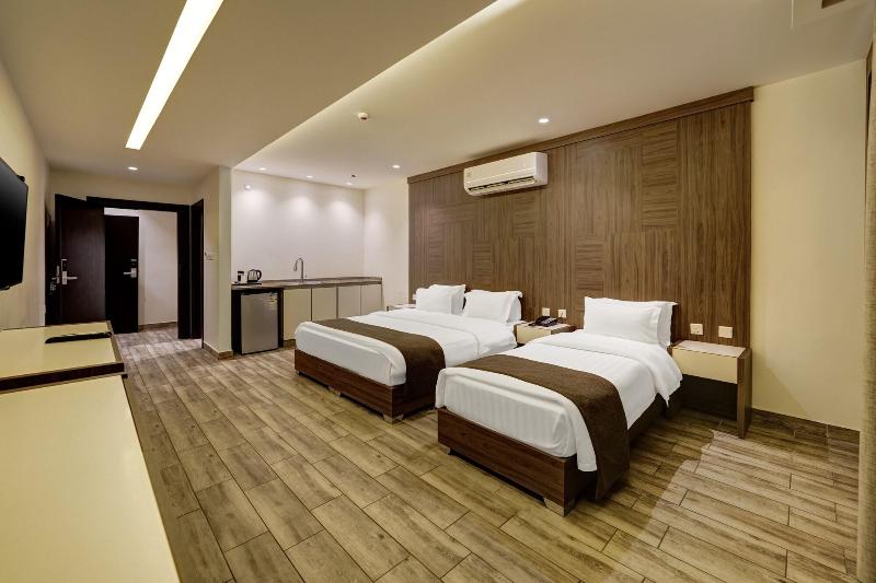 Luciana Hotel By Bratus image