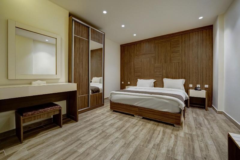 Luciana Hotel By Bratus image