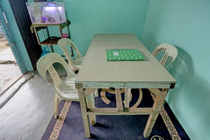 Spot On 92985 Mitra Homestay image
