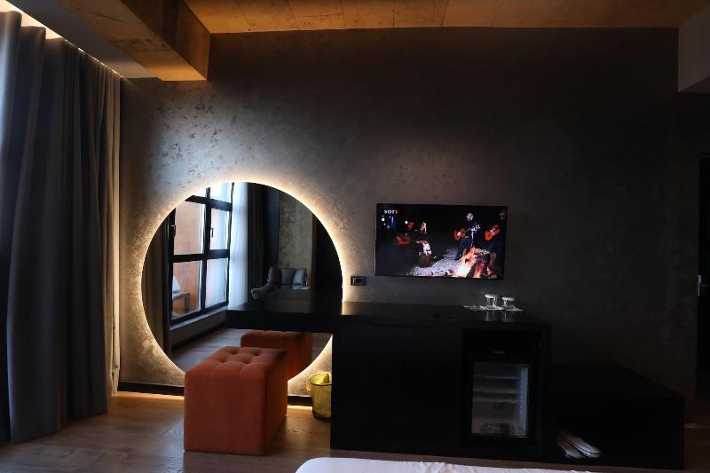 Toka Hotel Restaurant image