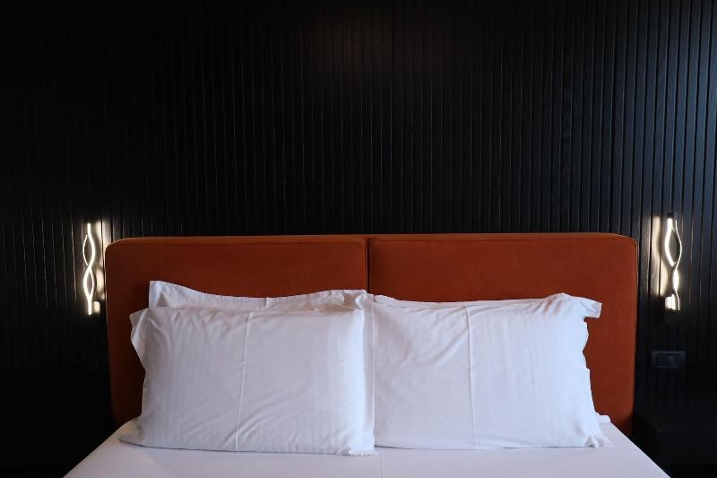 Toka Hotel Restaurant image