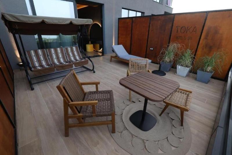 Toka Hotel Restaurant image