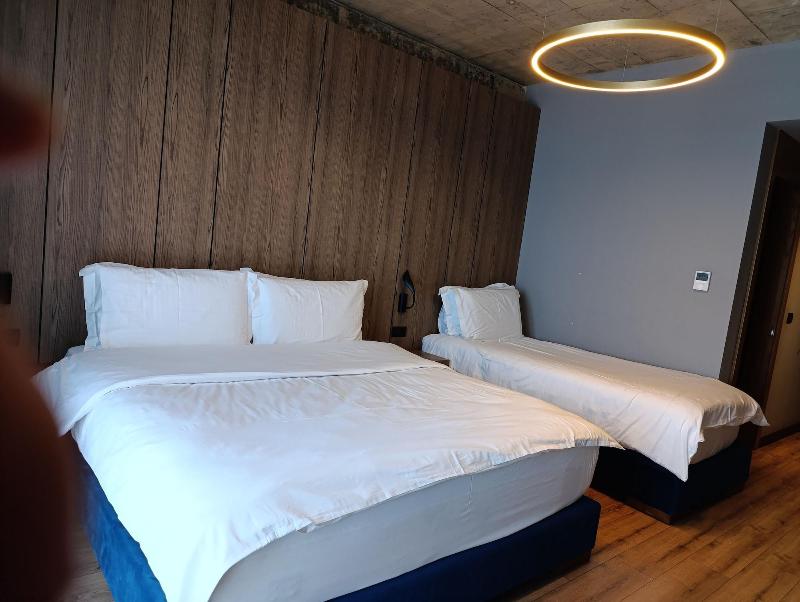 Toka Hotel Restaurant image