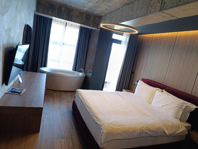 Toka Hotel Restaurant image