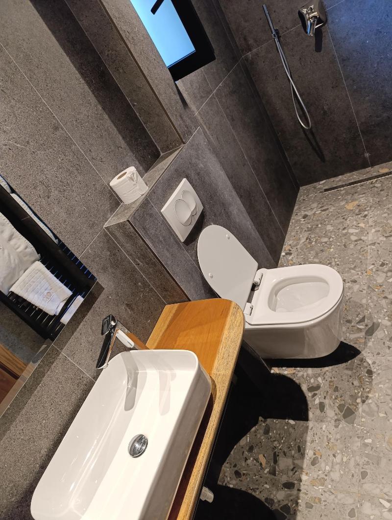 Toka Hotel Restaurant image