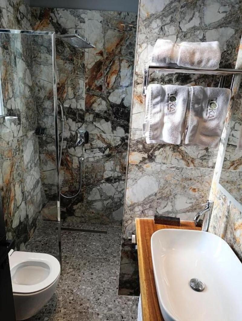 Toka Hotel Restaurant image