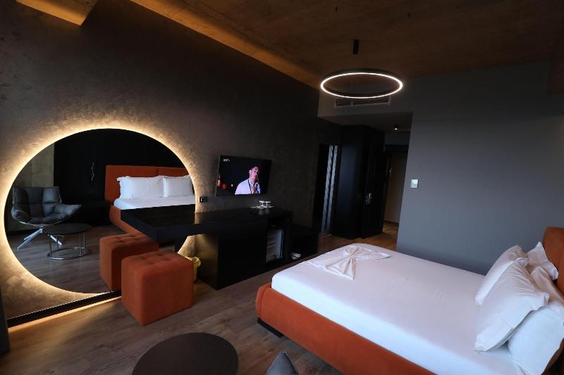 Toka Hotel Restaurant image