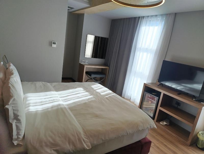 Toka Hotel Restaurant image