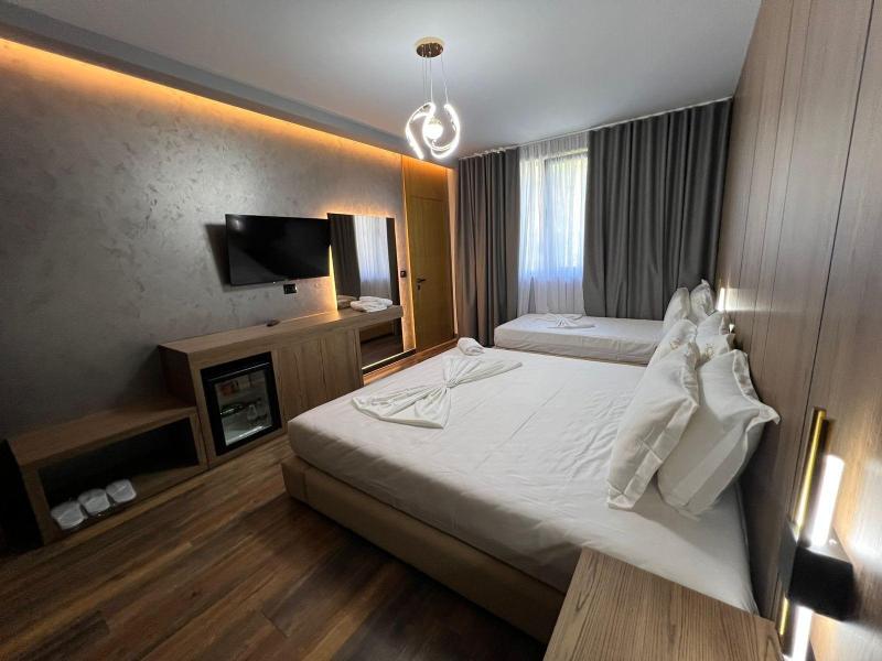 Toka Hotel Restaurant image