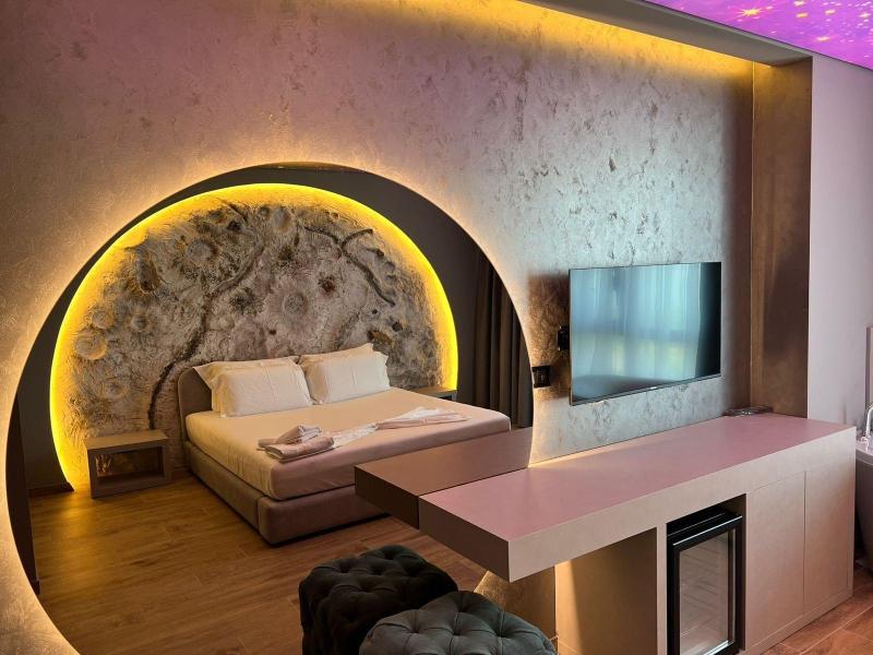 Toka Hotel Restaurant image