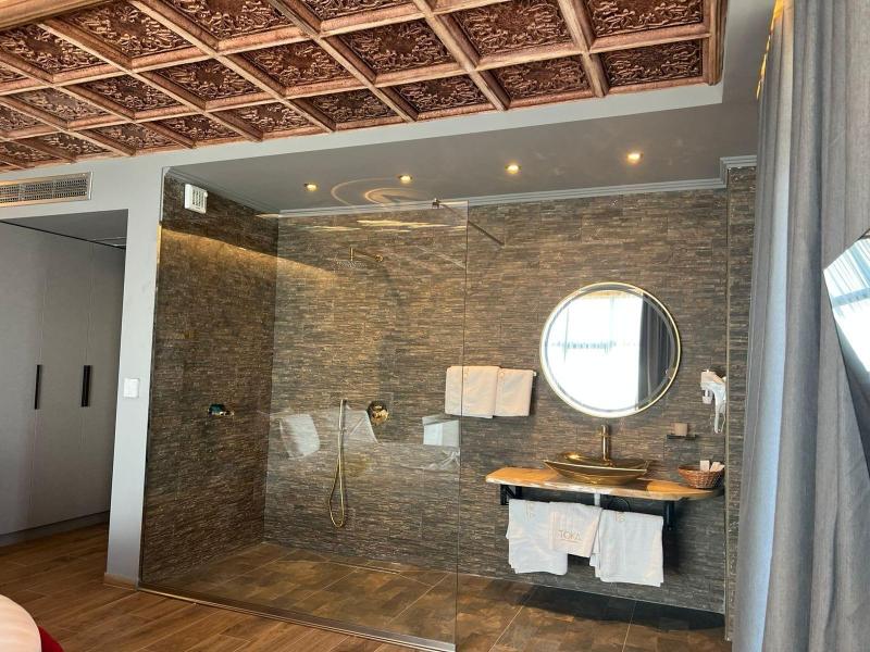 Toka Hotel Restaurant image
