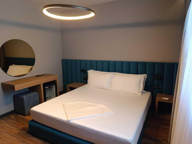 Toka Hotel Restaurant image