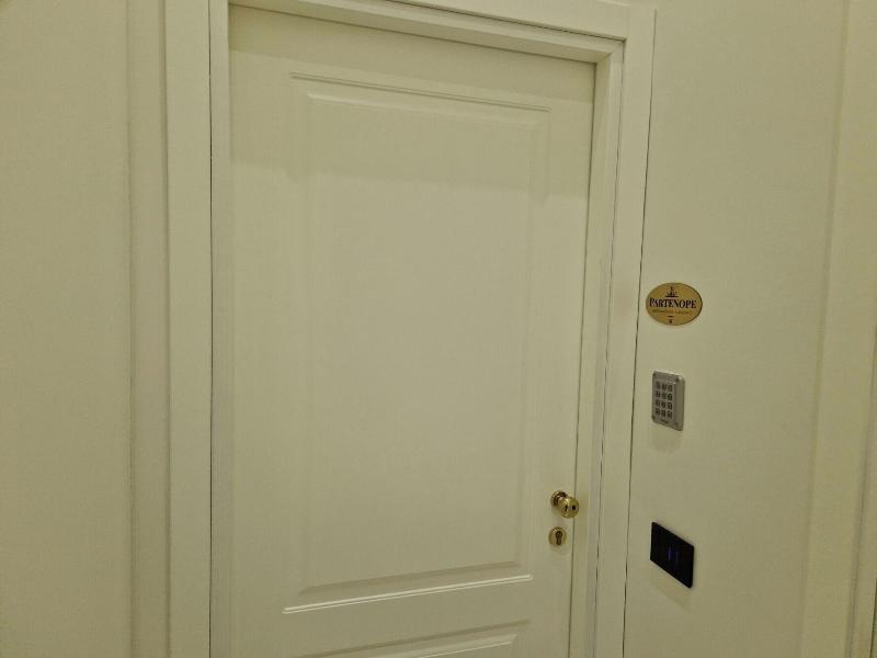 Sirenaresina image