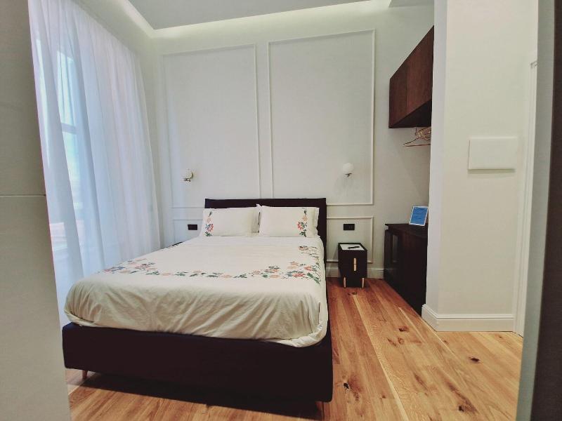 Sirenaresina image